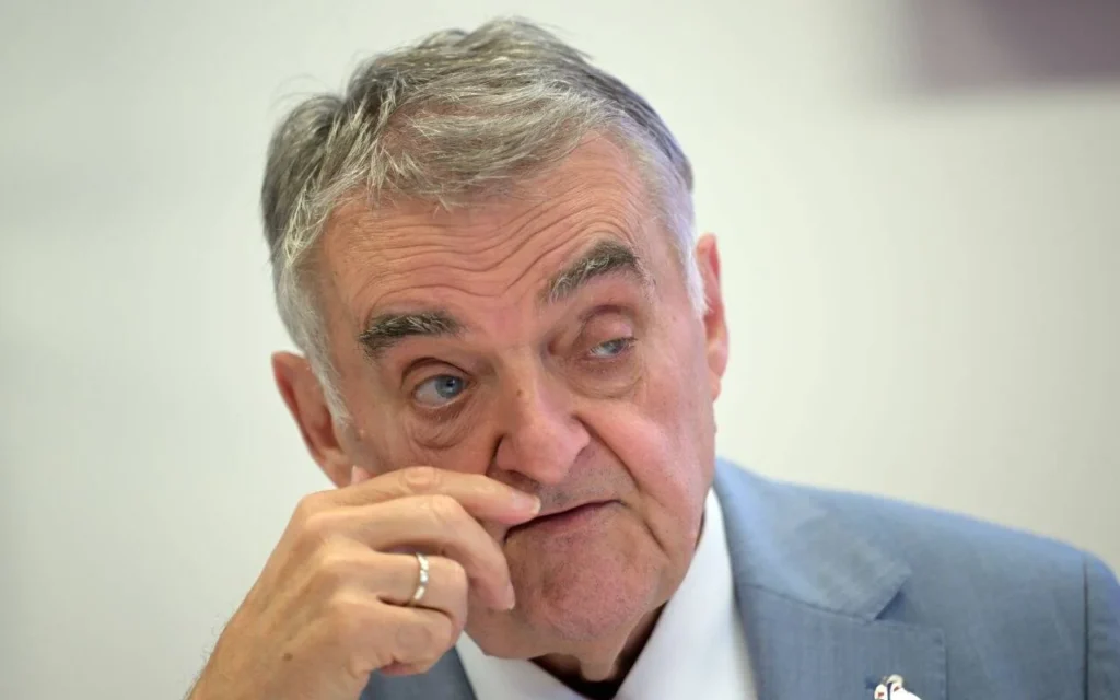 was hat herbert reul am linken auge
